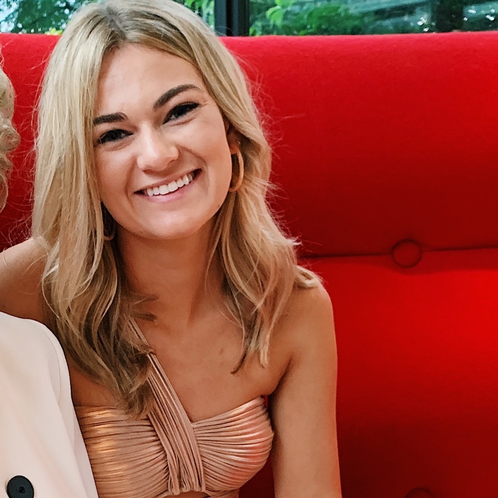 Meet your Posher, Madeline